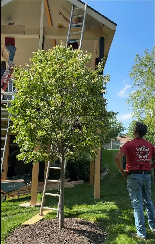 Five Fold Solutions project leadership directing work on a Kansas City area job site